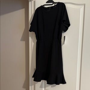 Donna Morgan Black Flutter Sleeve Midi Dress